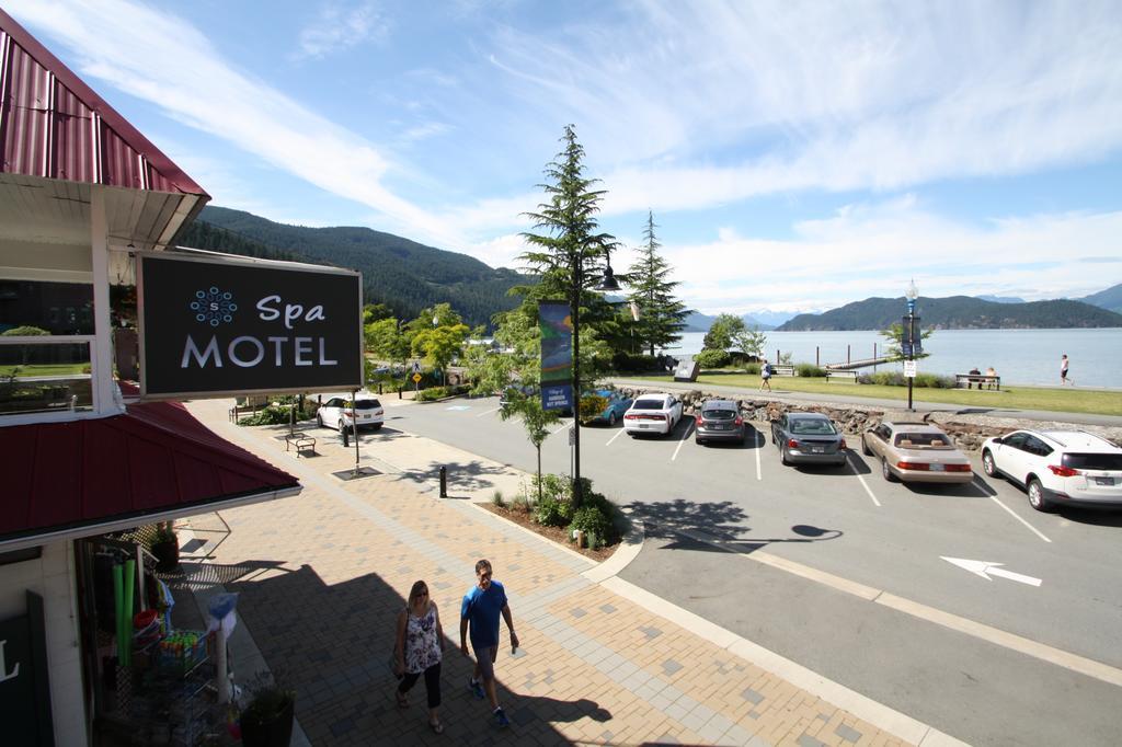 Harrison Spa Motel Harrison Hot Springs Eksteriør billede