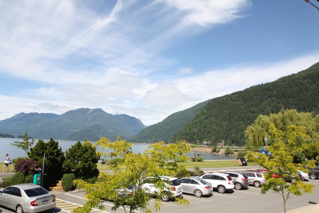 Harrison Spa Motel Harrison Hot Springs Eksteriør billede