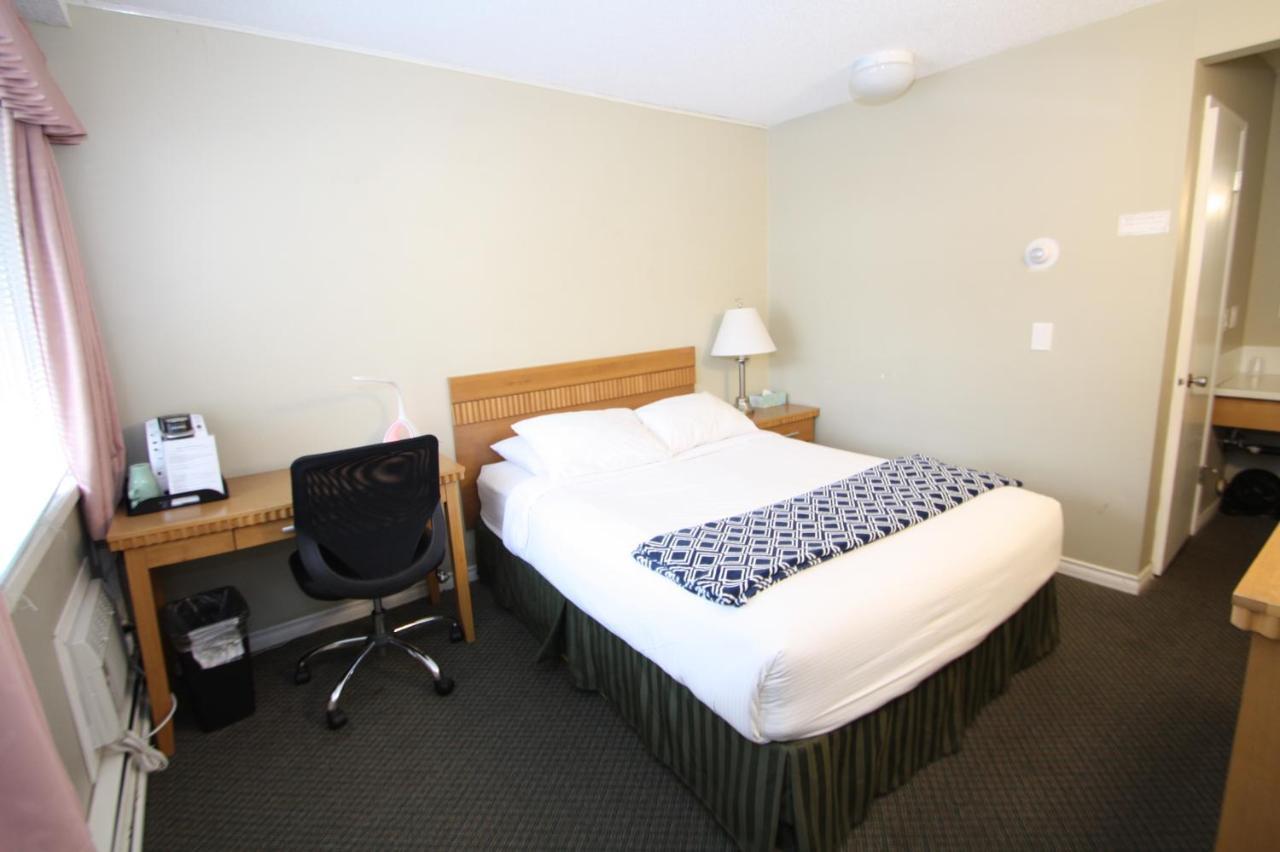 Harrison Spa Motel Harrison Hot Springs Eksteriør billede